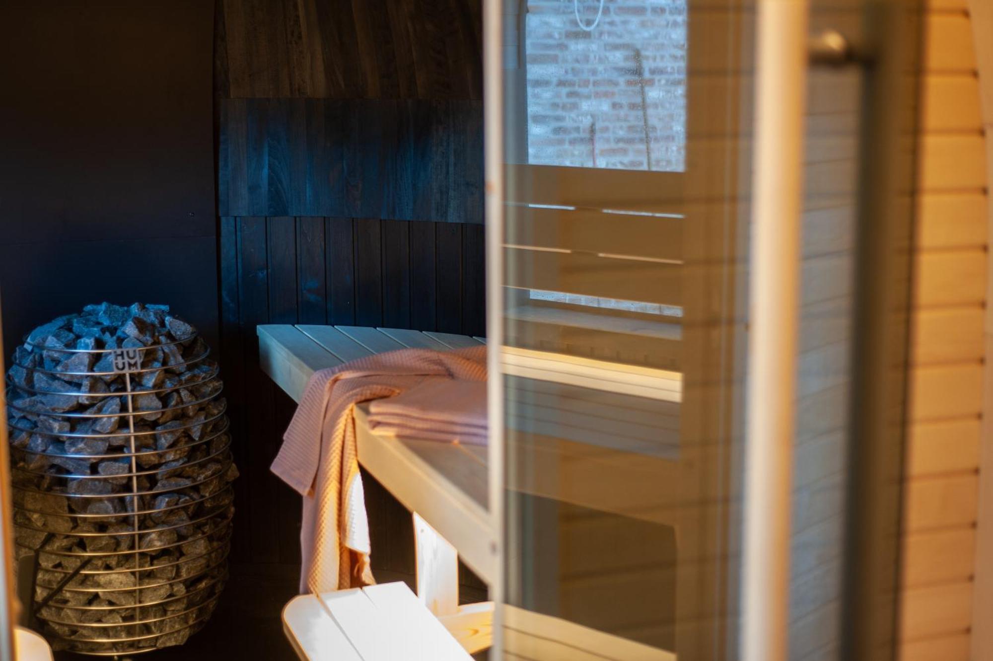 B'Guest Sleep & Retreat Bed & Breakfast บรูจส์ ภายนอก รูปภาพ